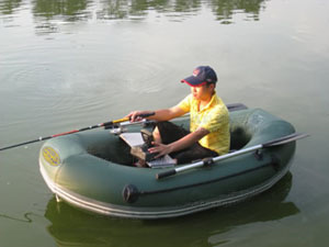 融安充气皮划艇钓鱼
